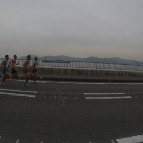 トップはすでに10km走行