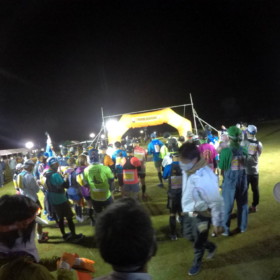 WAVEで順番に20人ずつ