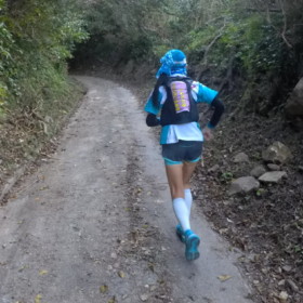 エイドを出ると、上り坂も「走れる!」パワーUP